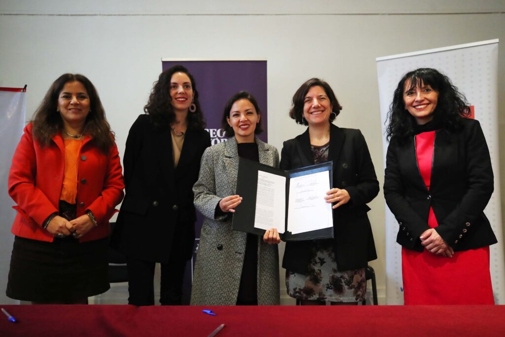 Autoridades firman convenio de colaboración entre ministerios de Ciencia y Cultura